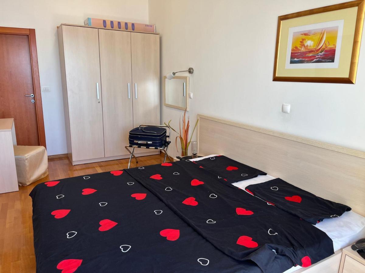 Apartman Maja Selce Exteriör bild